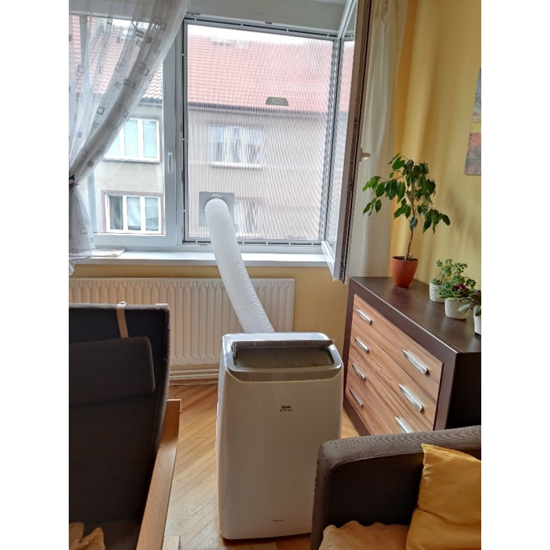 Izolace do okna pro mobilní klimatizace na míru